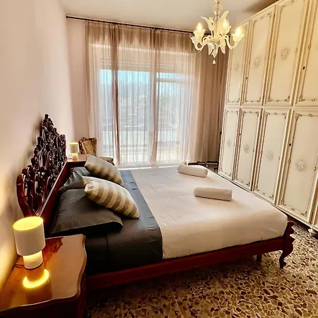 Sailor House Arona