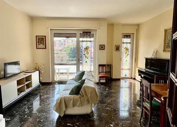 Sailor House 아파트 아로나