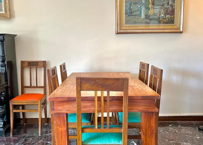 아파트 Sailor House 아로나